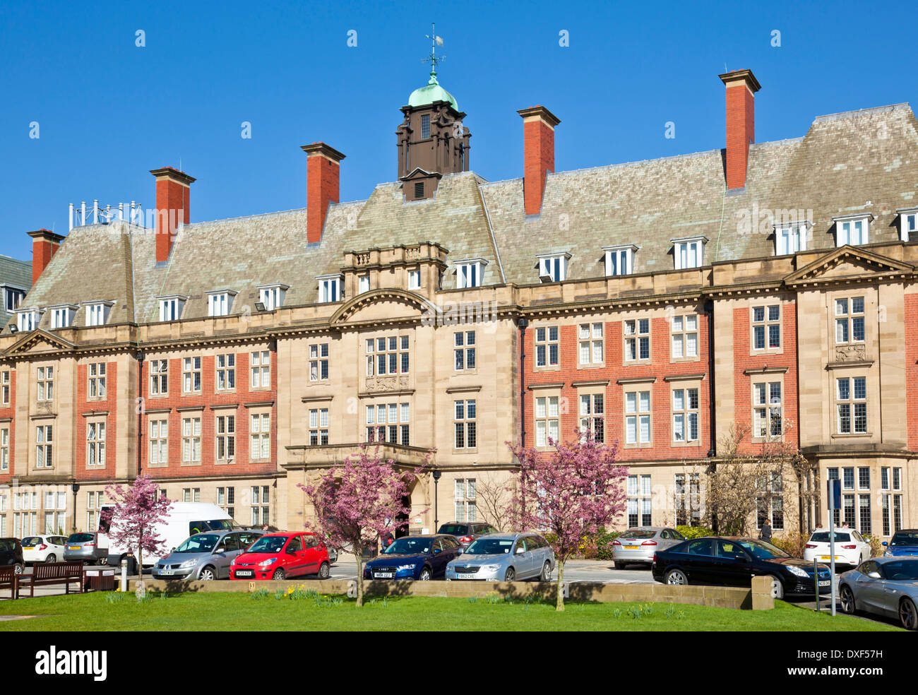 The Royal Victoria Infirmary Leazes wing entrance Newcastle upon Tyne Tyne and Wear England GB UK EU Europe Stock Photo