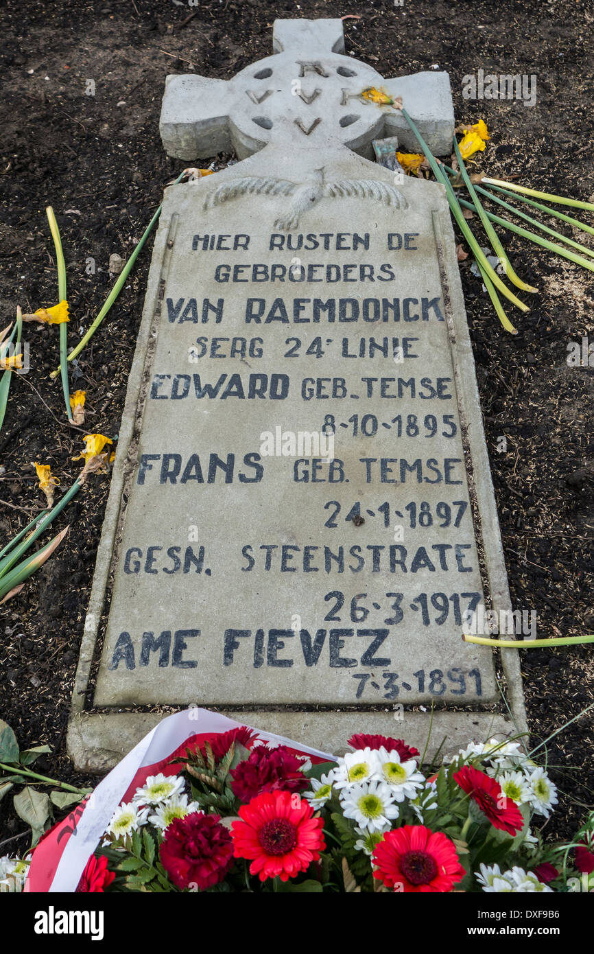WWI tombstone of brothers Van Raemdonck and Amé Fiévez in crypt of  IJzertoren / Yser Tower, World War One memorial, Diksmuide Stock Photo