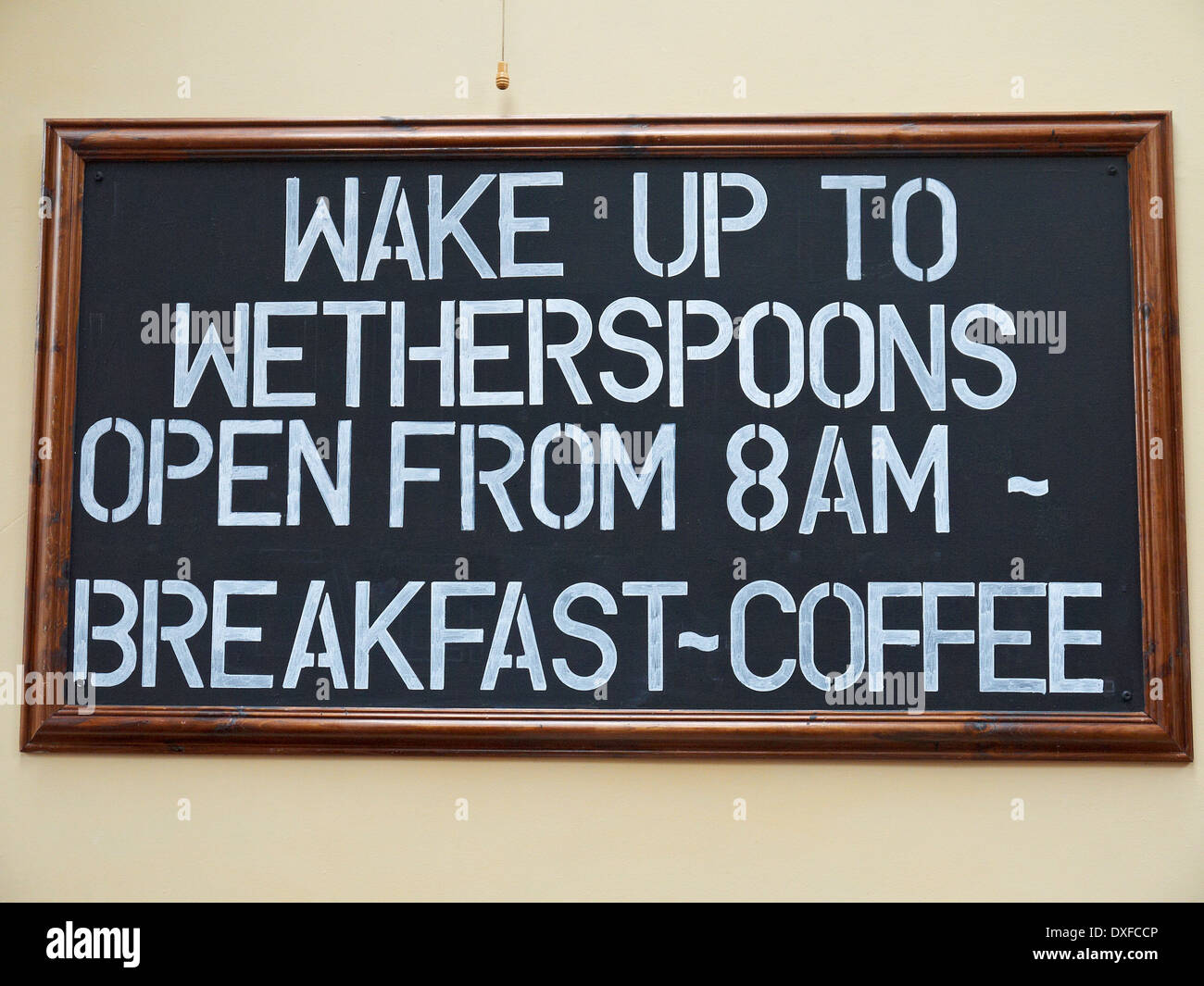 Wetherspoons advert promoting breakfast-coffee from 8AM Stock Photo