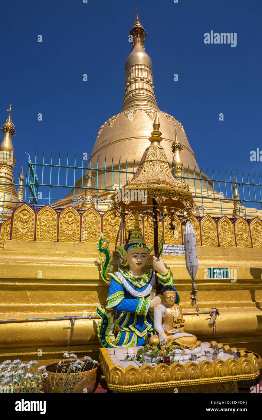 The 'Mon' pagoda of Shwemawdaw Paya is a stupa located in Bago, Myanmar (Burma) Stock Photo