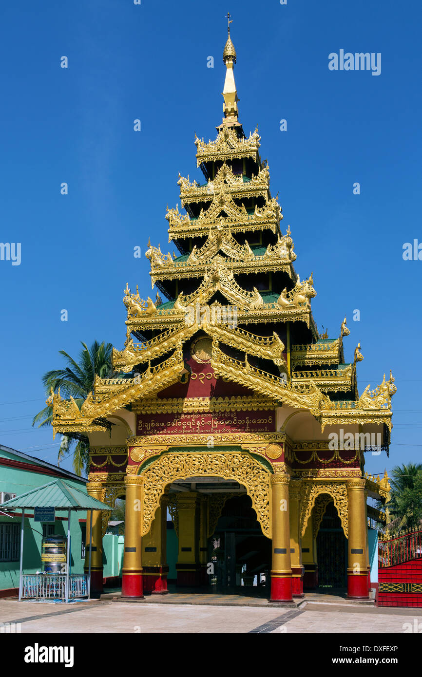 Buddhist temple at Shwemawdaw Paya in Bago, Myanmar (Burma). Stock Photo