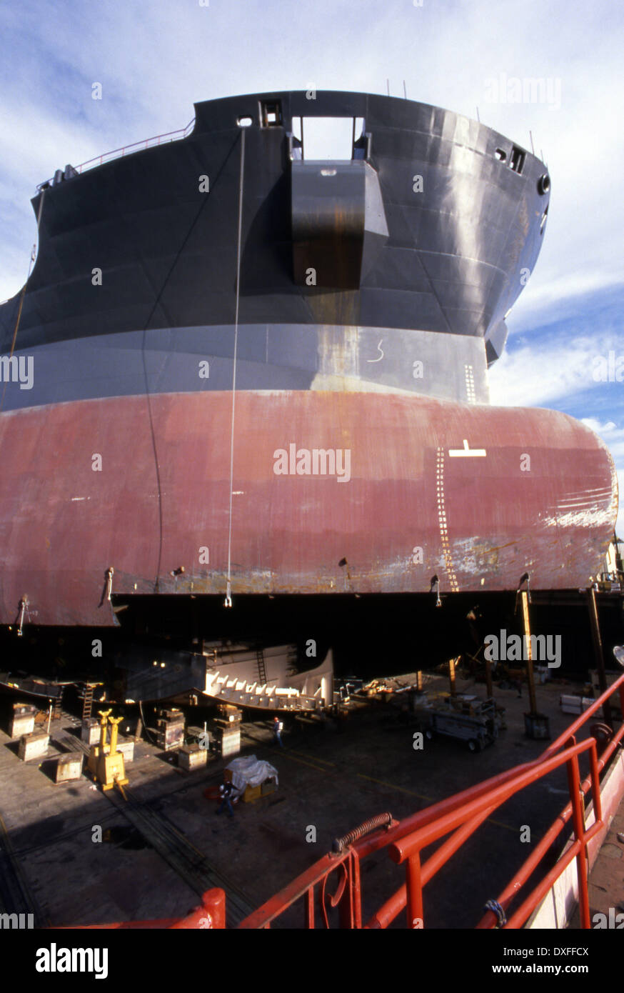 Exxon valdez cleanup hires stock photography and images Alamy