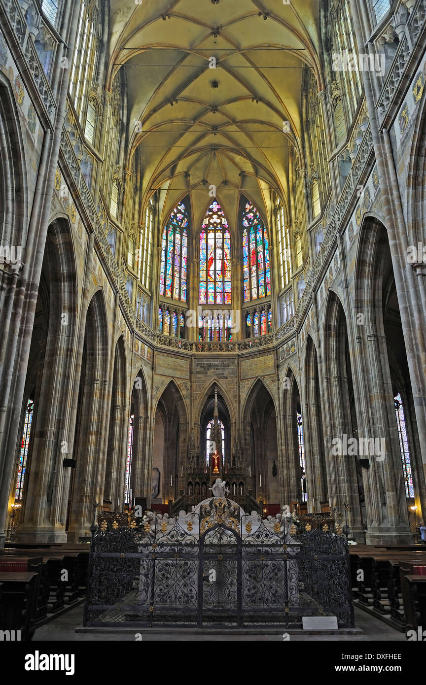 Nave St Vitus cathedral, Prague, Bohemia, Czech Republic Stock Photo