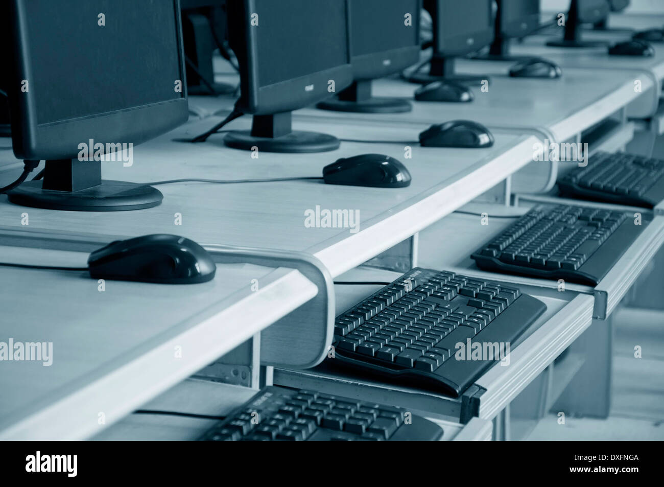 Computer class hi-res stock photography and images - Alamy