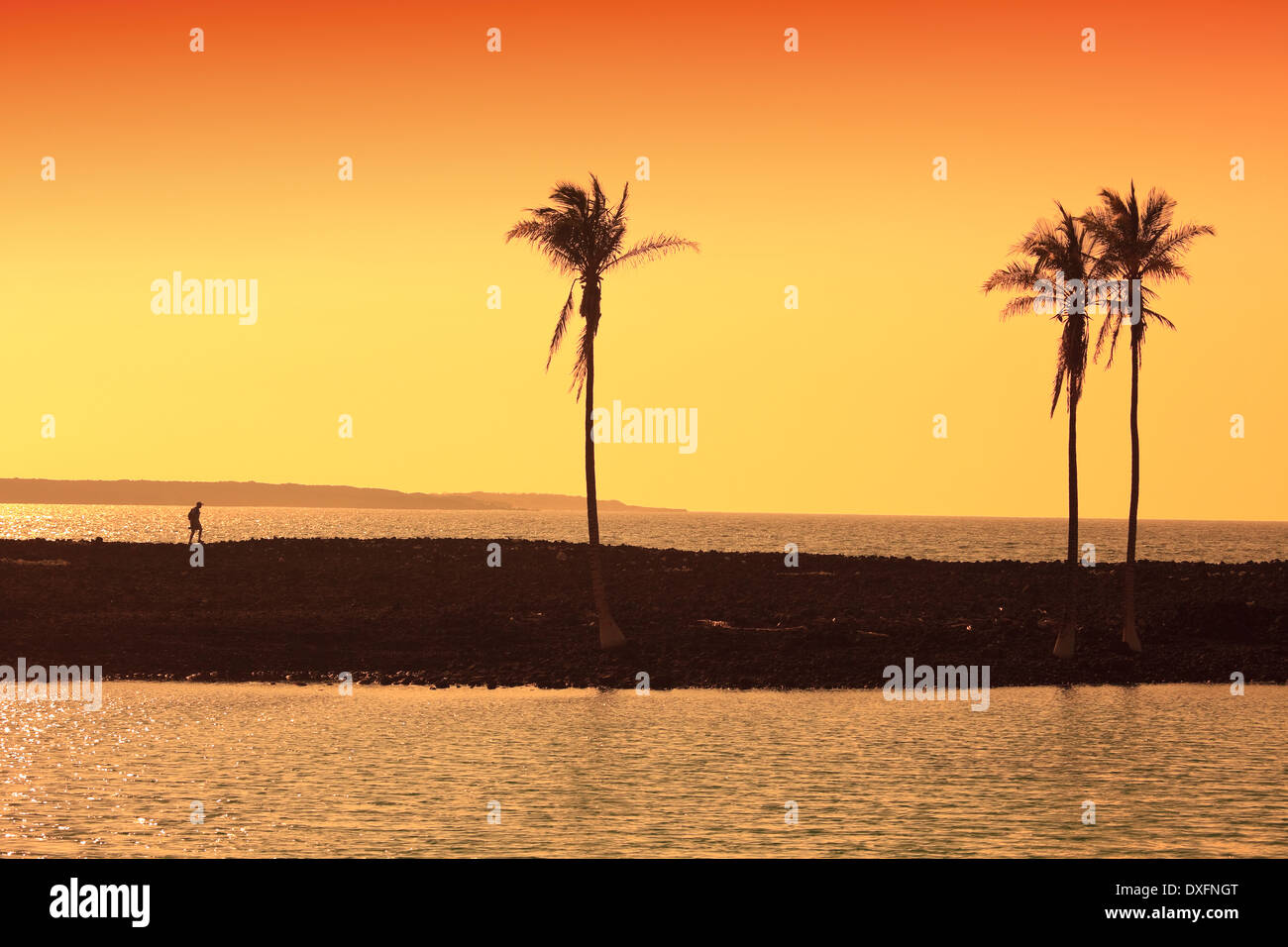Hiker silhouette sunset hi-res stock photography and images - Alamy