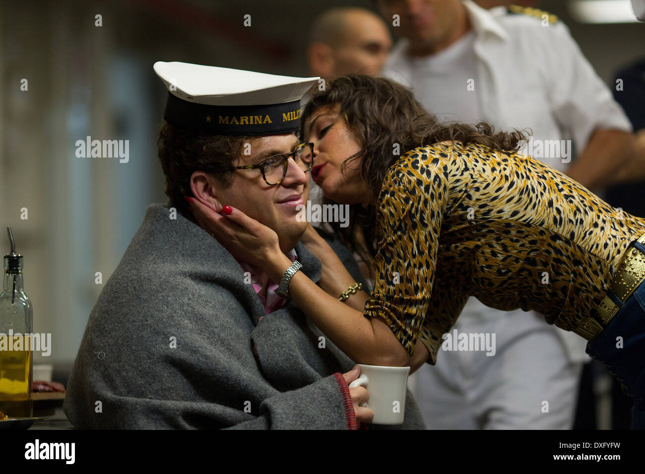 mackenzie meehan wolf of wall street gold dress Mackenzie meehan hi-res stock photography and images
