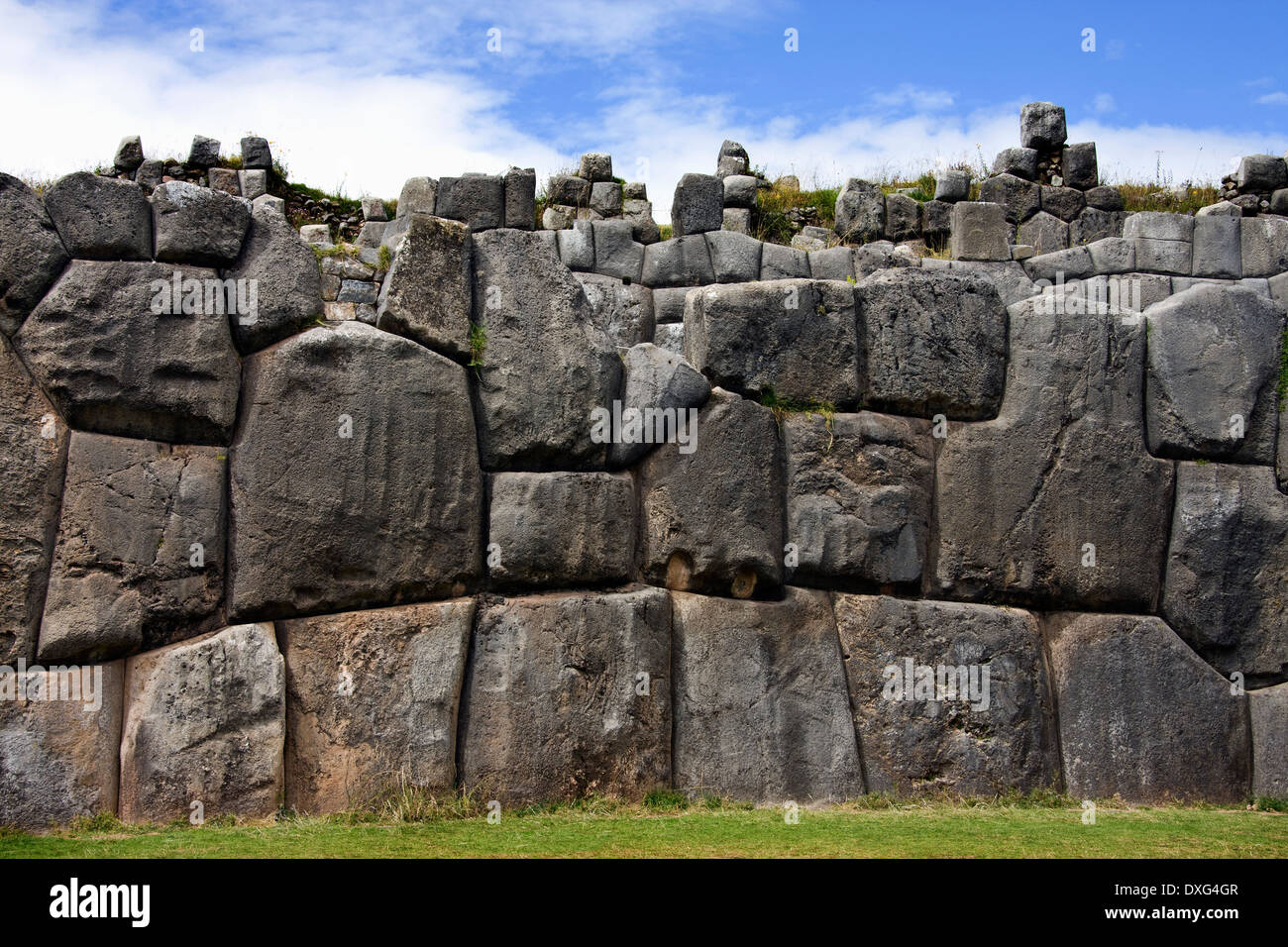 Sacsayhuaman stone walls hi-res stock photography and images - Alamy