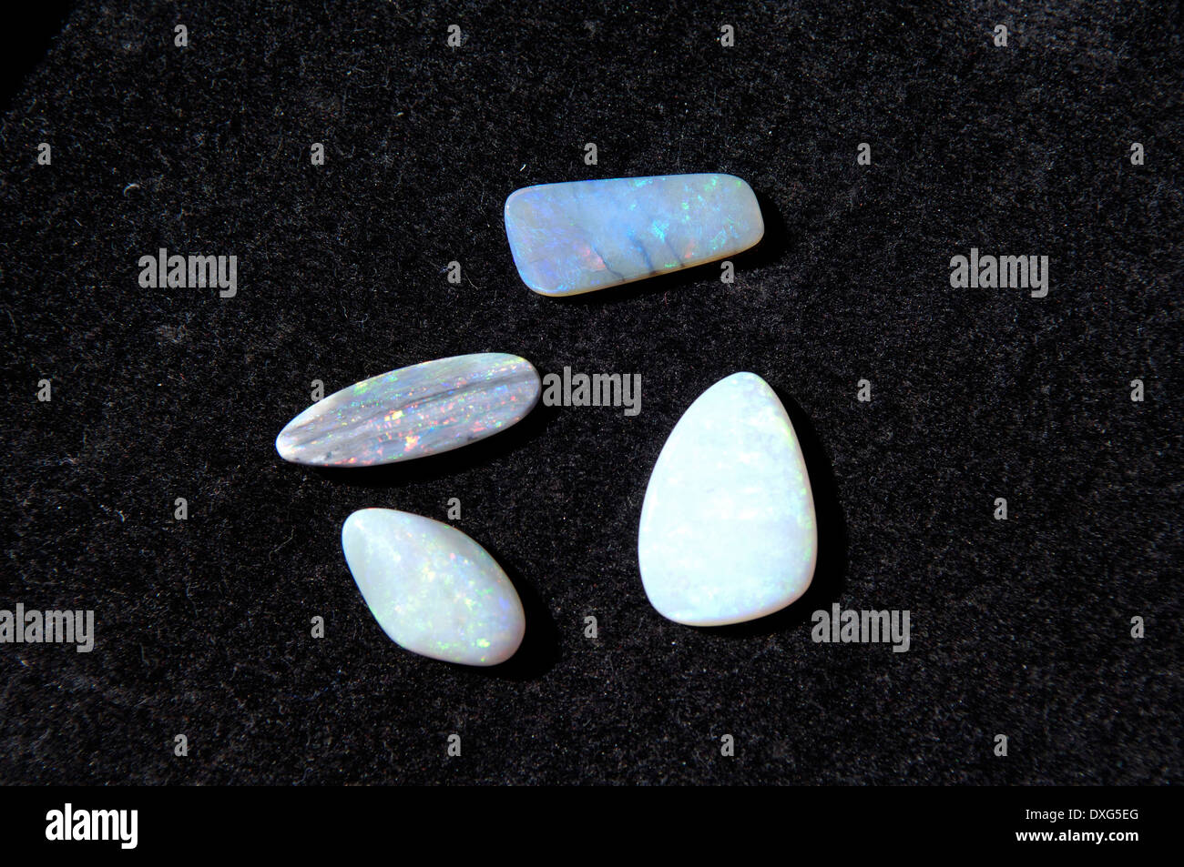 Opals for sale, Coober Pedy, South Australia Stock Photo Alamy