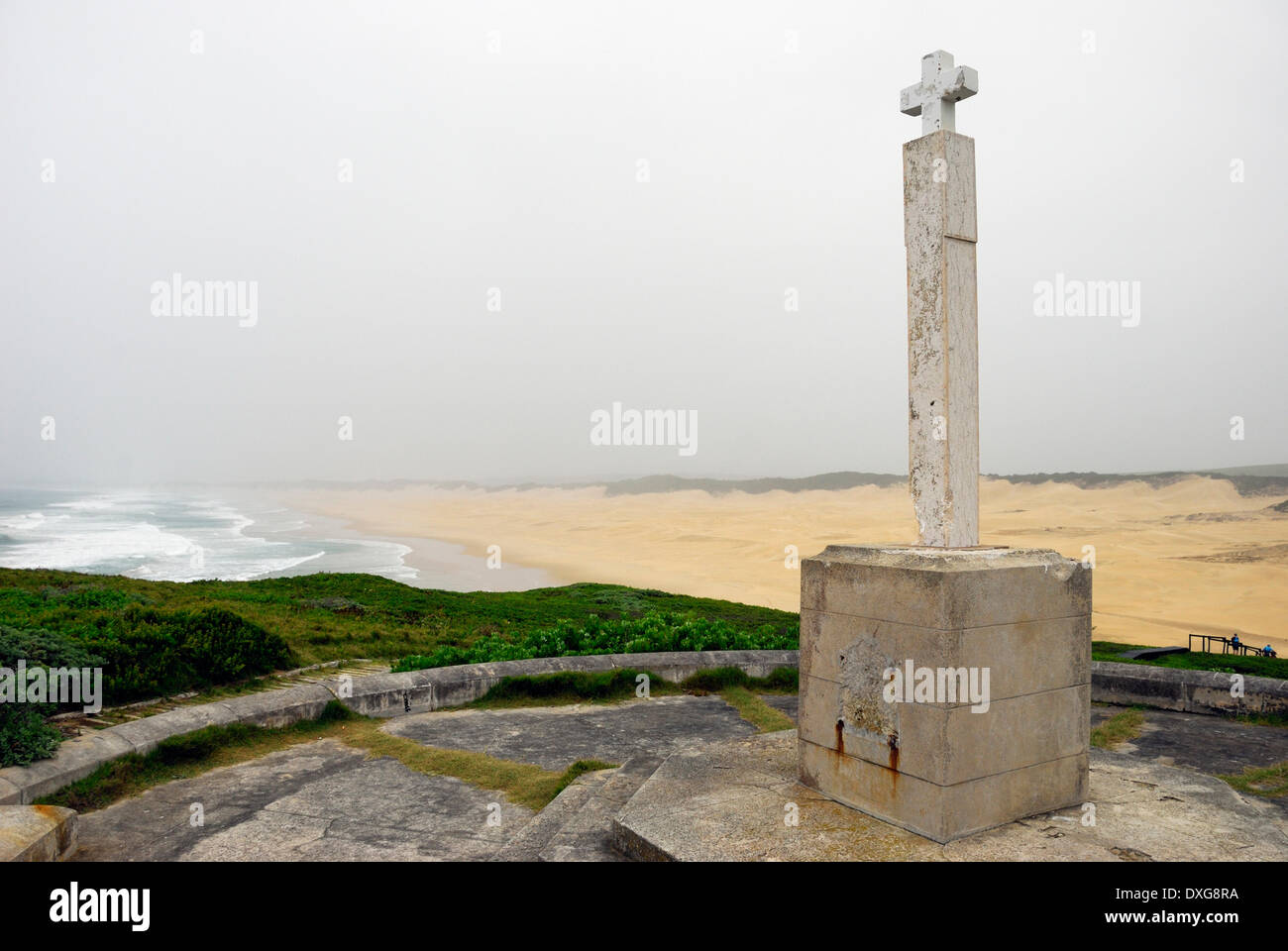 The Diaz Cross (replica) erected by Bartolomeu Dias in 1488, between Bushmans River mouth and Boknes, Eastern Cape, South Africa Stock Photo