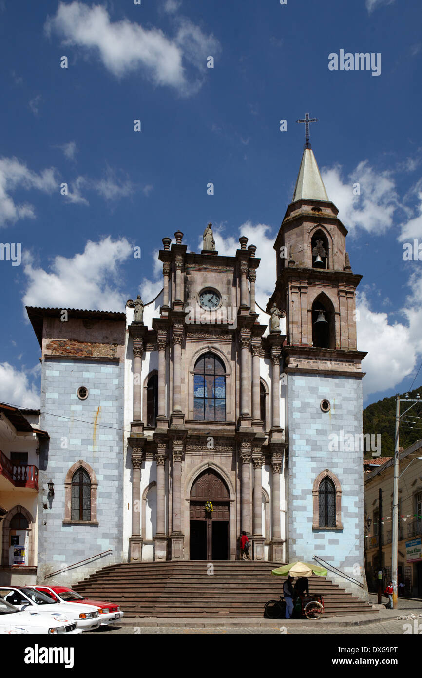 America, Mexico, Michoacán state, Angangueo village, Church San Simón Stock Photo
