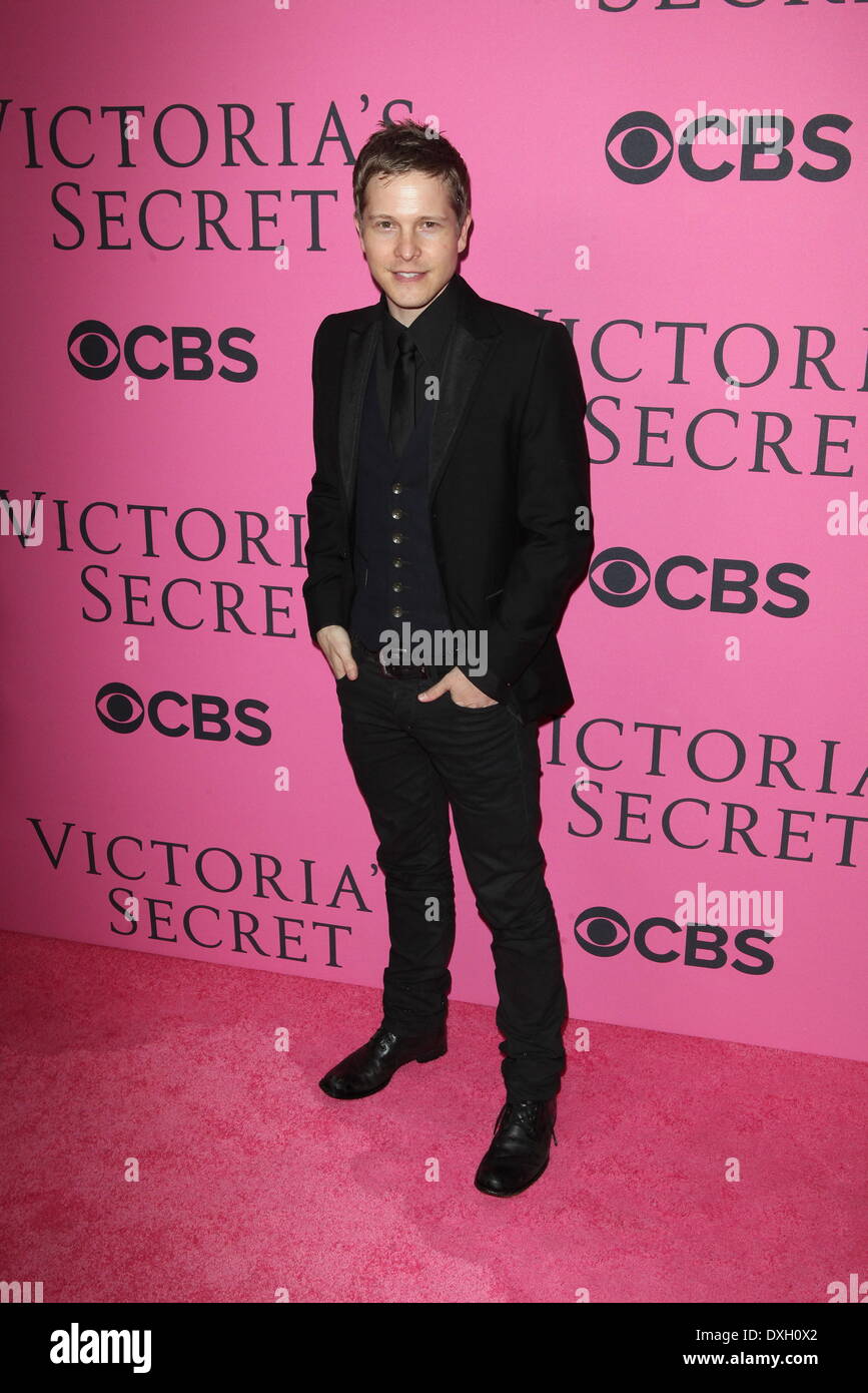 Matt Czuchry on the Pink Carpet at the Victoria's Secret Fashion Show Featuring: Matt Czuchry Where: New York City, NY, United Stock Photo