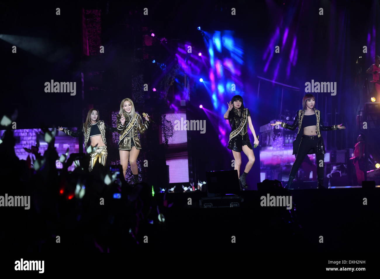 2ne1 Hi Res Stock Photography And Images Page 2 Alamy