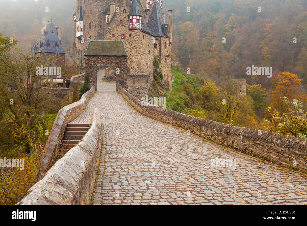 pics Rheinland Pfalz Castles https www alamy com eltz castle in autumn rheinland pfalz germany image67990188 html