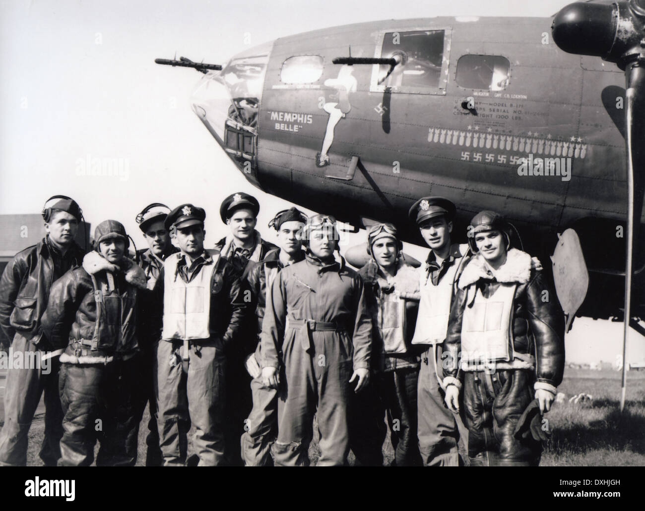 MEMPHIS BELLE  Crew of B-17 Flying Fortress at Bassingbourn on 7 June 1943 after completing 25 sorties - see Description below Stock Photo