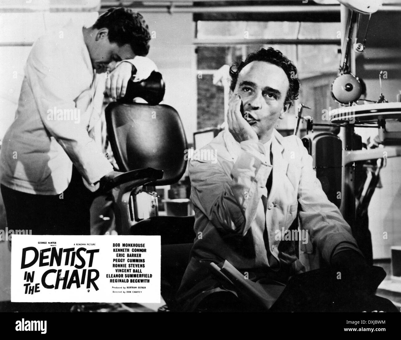 DENTIST IN THE CHAIR (BR1960) BOB MONKHOUSE, CONNOR Stock Photo