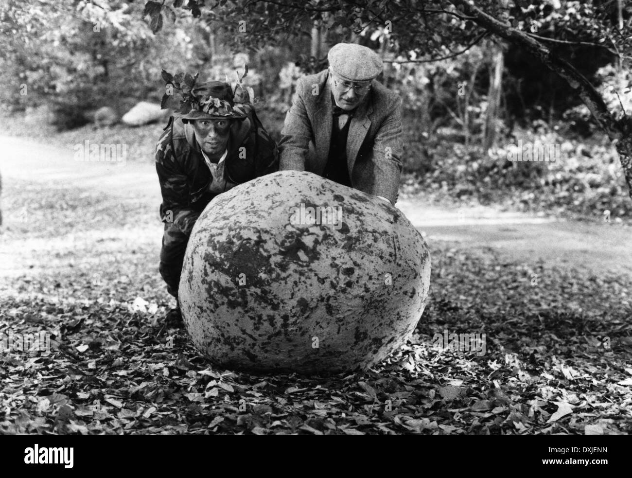 FUNNY FARM (US1988) LEFT, CHEVY CHASE COPYRIGHT WARNER BROS Stock