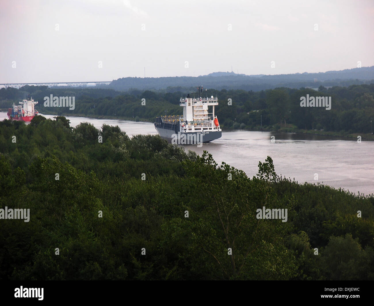 The Kiel Canal near Brunsbuttel. The Kiel Canal connects the North Sea with the Baltic Sea (Kiel Fjord). This waterway is the most frequented artificial waterway in the world based on the number of ships. Photo: Klaus Nowottnick Date: August 15, 2006 Stock Photo