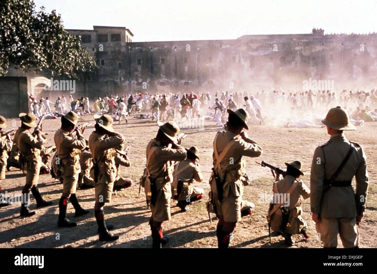 Jallianwala bagh massacre in india (13 april 1919). Ганди фильм 1982. Индия 1919 год. Джаллианвала багх в 1919 году. Индия 1919 год.