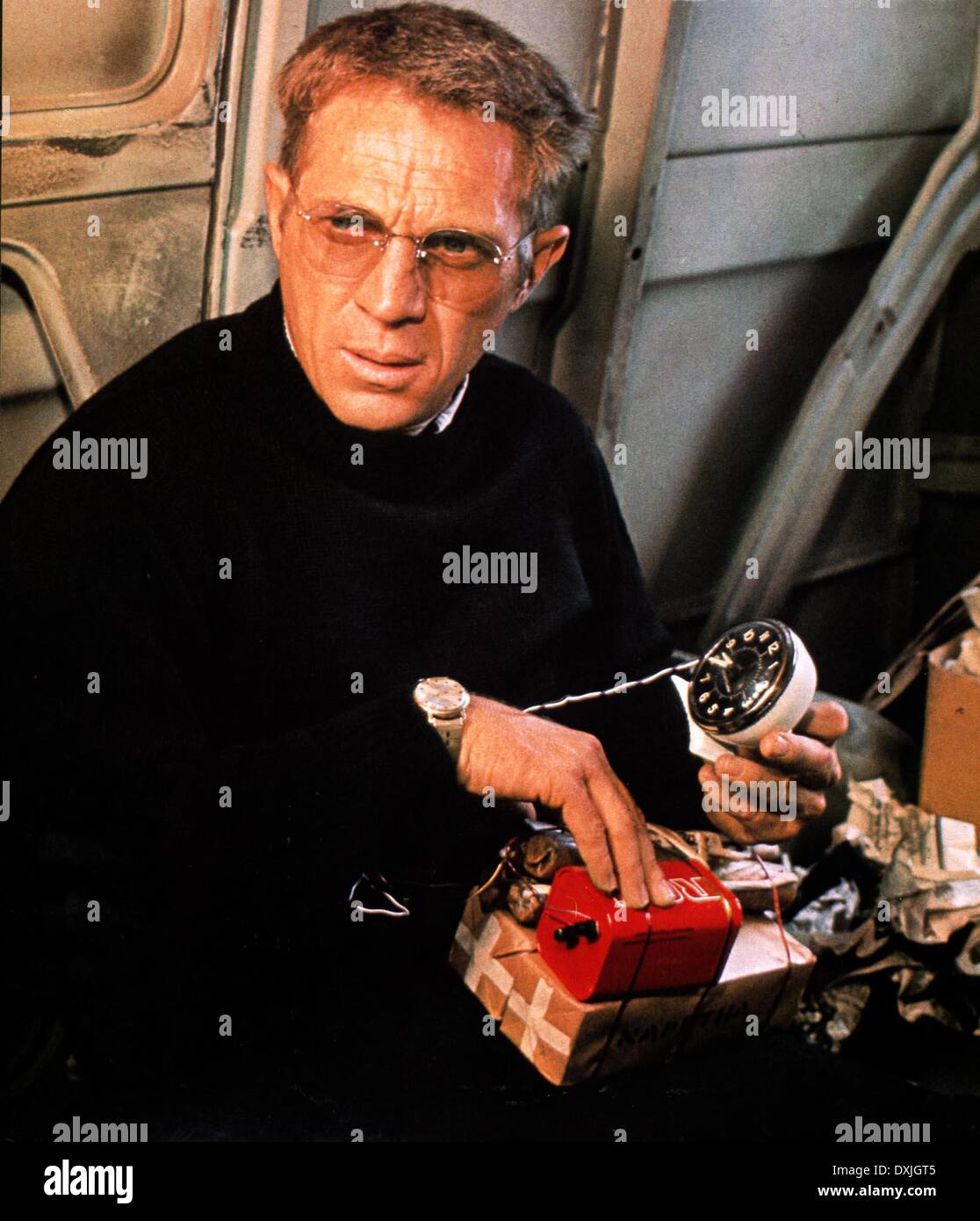 The Getaway Steve Mcqueen Hi res Stock Photography And Images Alamy the-getaway-steve-mcqueen-hi-res-stock-photography-and-images-alamy