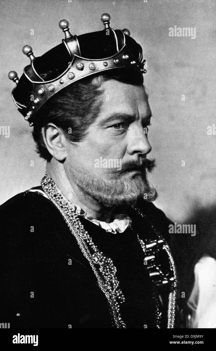 Hamlet claudius Black and White Stock Photos & Images Alamy