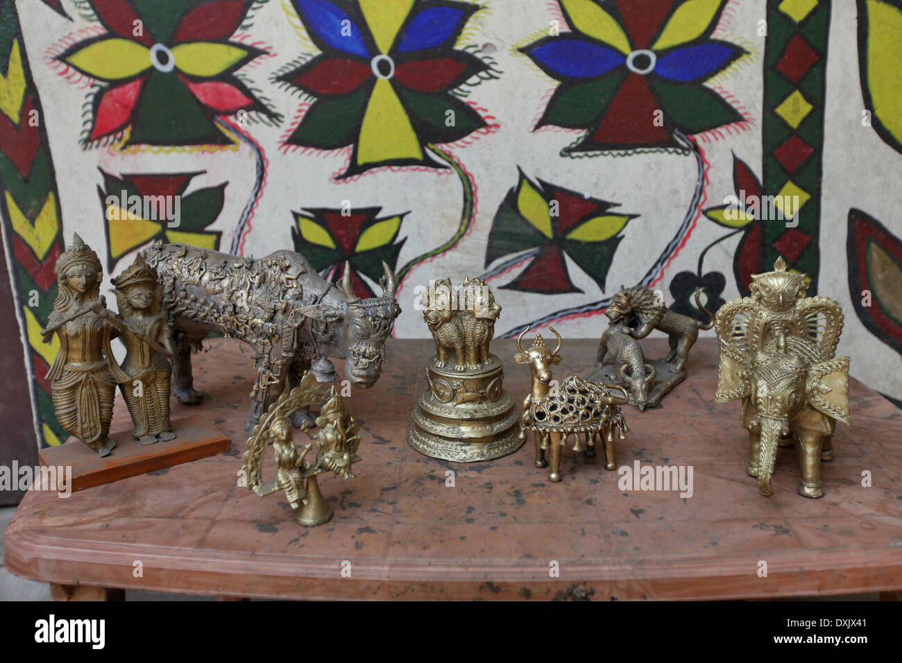 Articles of decor hires stock photography and images Alamy