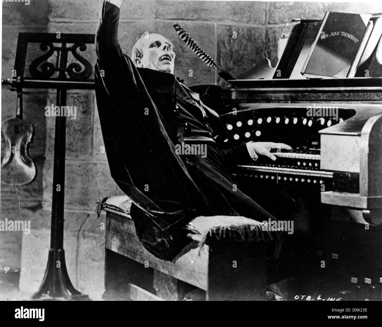 THE PHANTOM OF THE OPERA Stock Photo Alamy