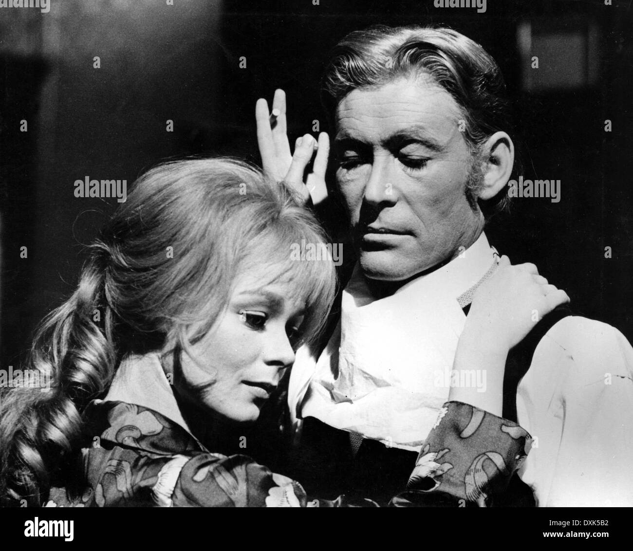 THE RULING CLASS (BR1972) CAROLYN SEYMOUR, PETER O'TOOLE Stock Photo