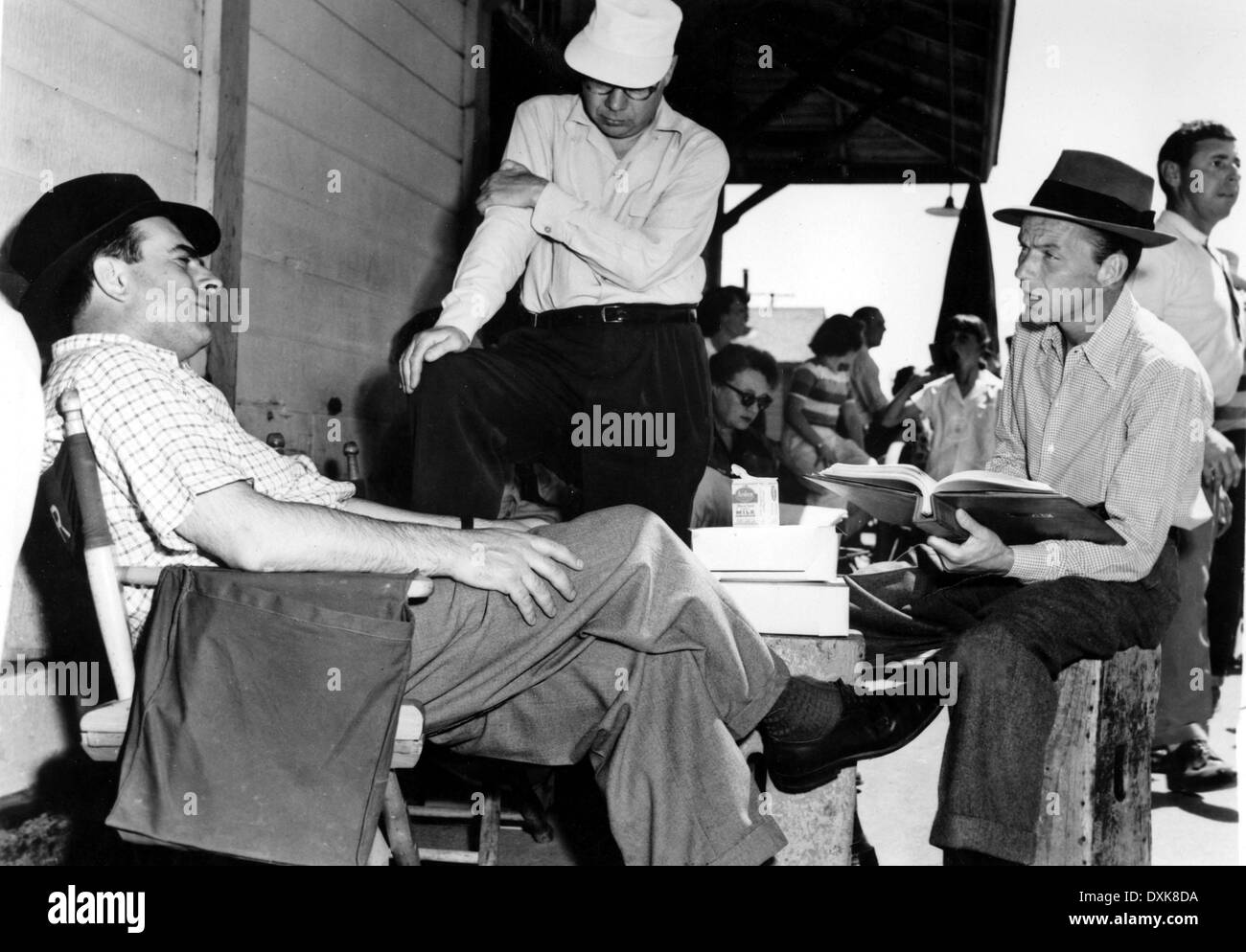 Suddenly 1954 frank sinatra hi-res stock photography and images - Alamy