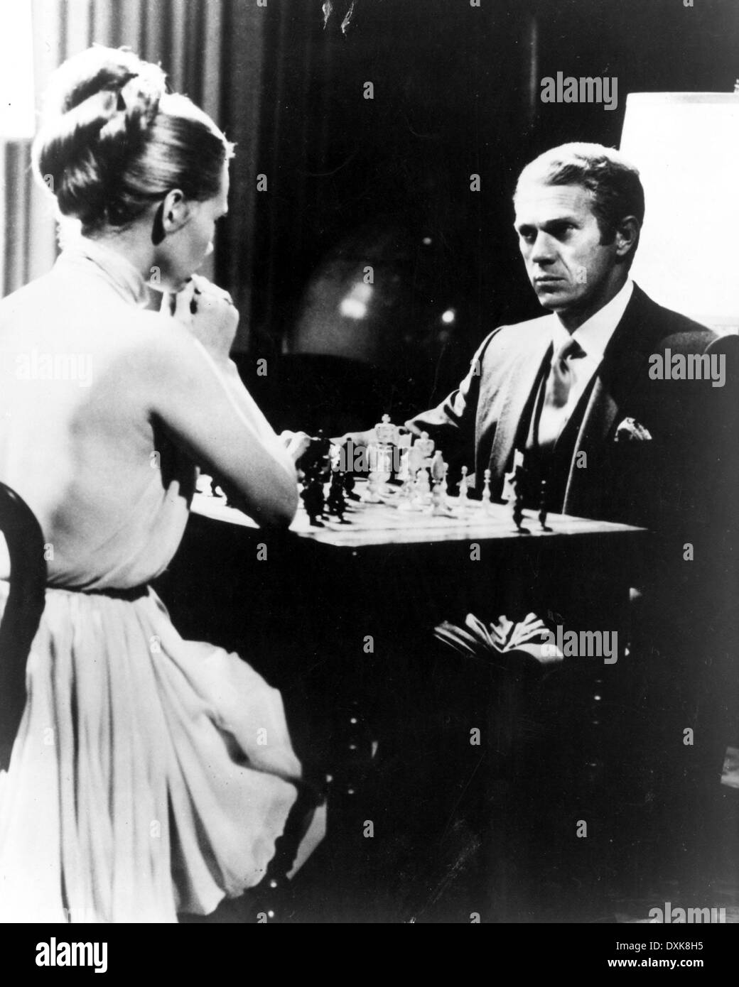 Steve McQueen Faye Dunaway The Thomas Crown Affair 1968 United Artists File Reference 33536 930THA For Editorial Use Only All Rights Reserved Stock Photo Alamy