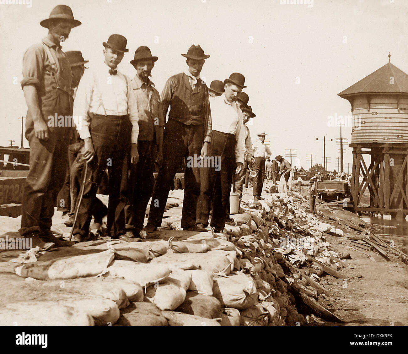 Building flood protection dikes St. Louis USA early 1900s Stock Photo