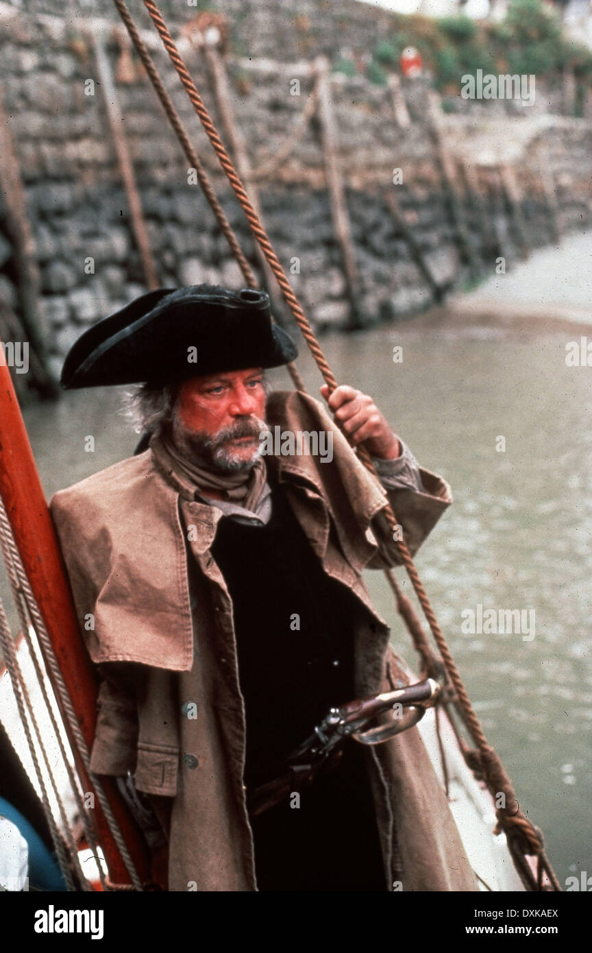 TREASURE ISLAND US UK 1990 OLIVER REED As Capt Billy Bone Stock 