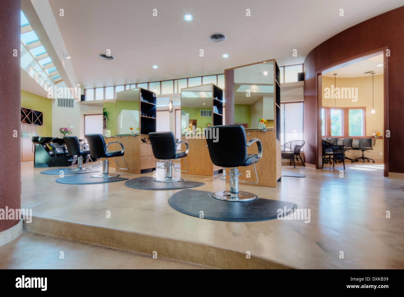 Chairs and stations in empty beauty salon Stock Photo Alamy