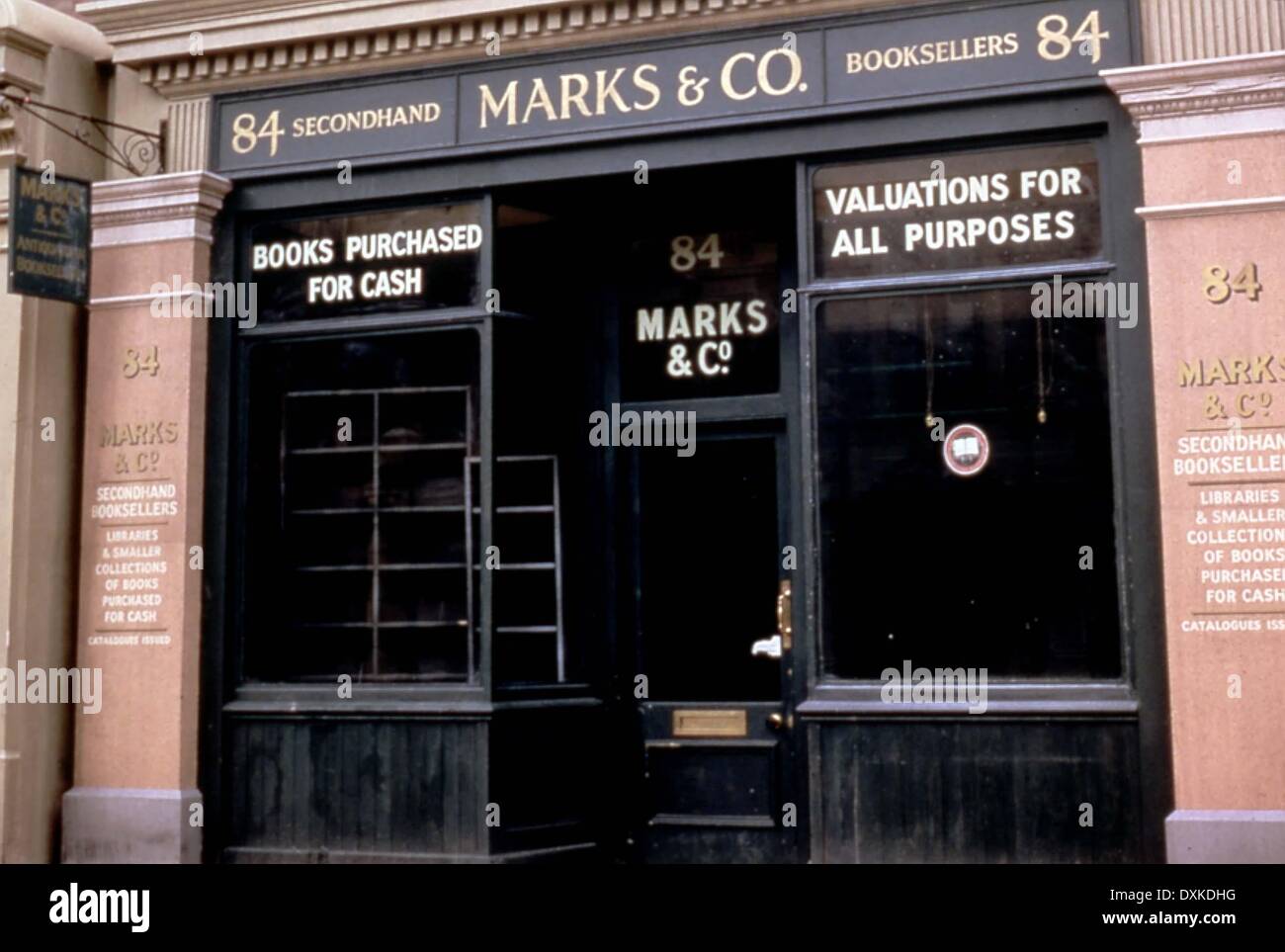 84 CHARING CROSS ROAD Stock Photo Alamy