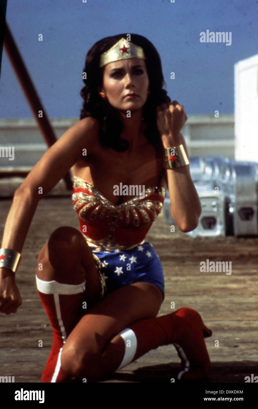 Wonder woman hi-res stock photography and images - Alamy