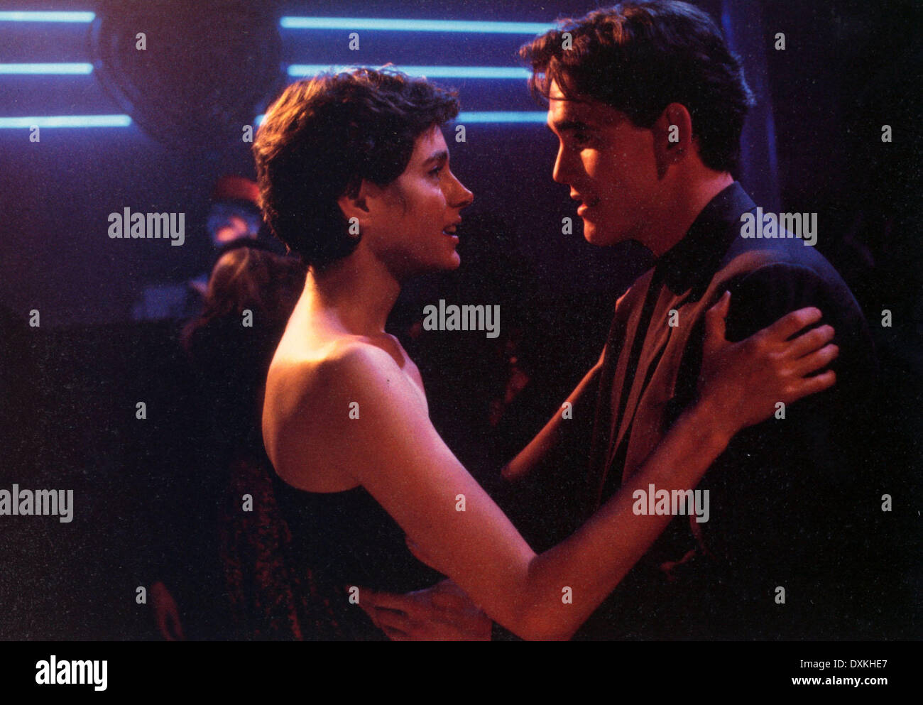 A KISS BEFORE DYING (BR / US 1991) SEAN YOUNG, MATT DILLON Stock Photo Alamy A KISS BEFORE DYING (BR / US 1991) SEAN YOUNG, MATT DILLON Stock Photo Alamy