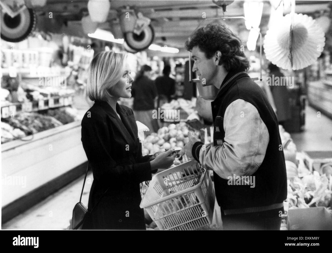 Patsy kensit lethal weapon 2 Black and White Stock Photos & Images - Alamy