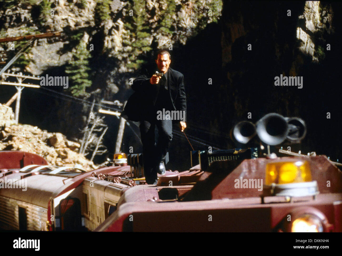 Dark territory steven seagal 1995 hi-res stock photography and images