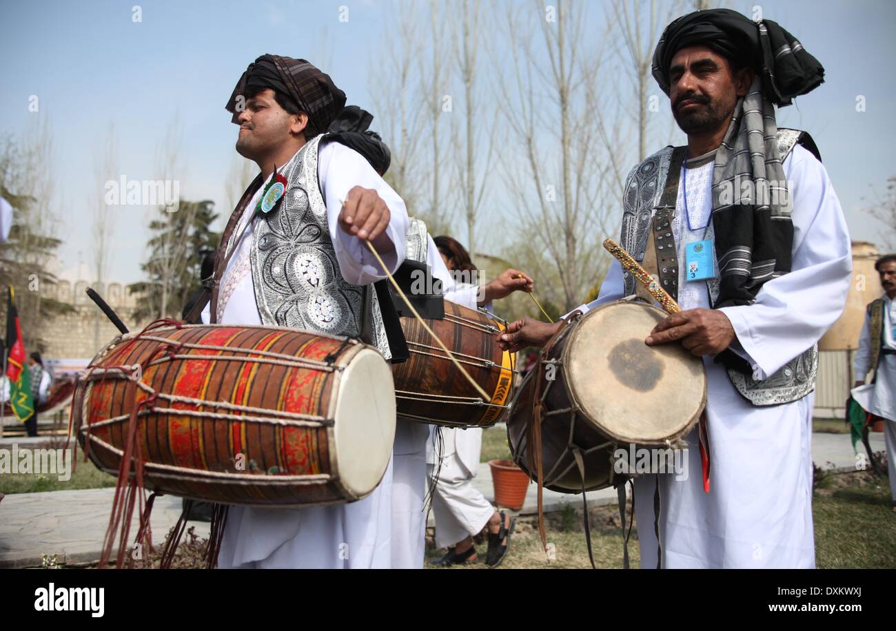 Kabul, Afghanistan. 27th Mar, 2014. Afghanis perform traditional music