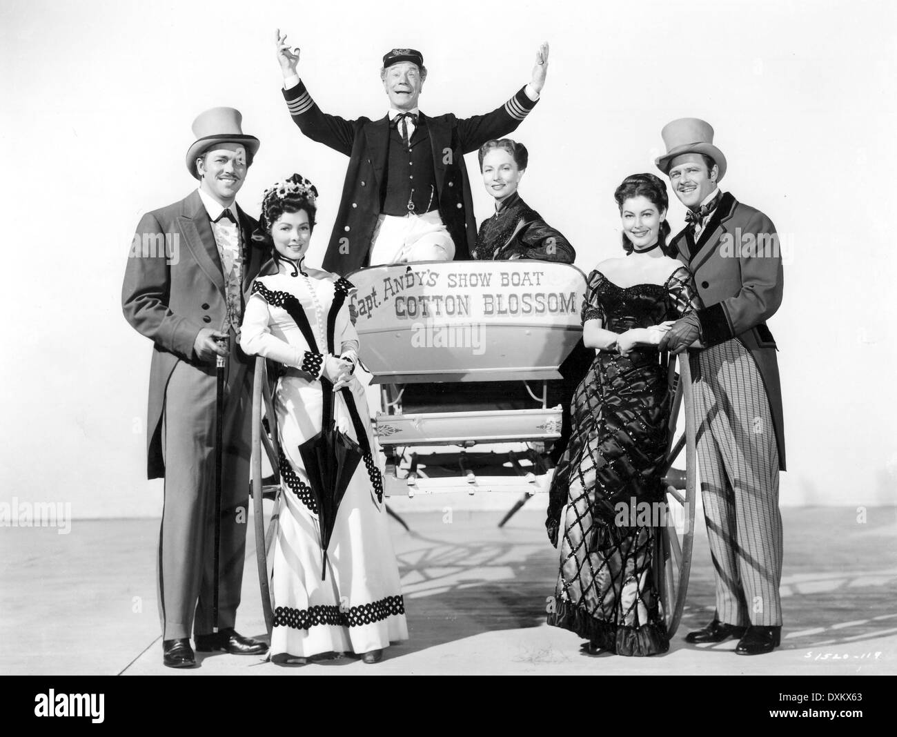 Show boat ava gardner hi-res stock photography and images - Alamy