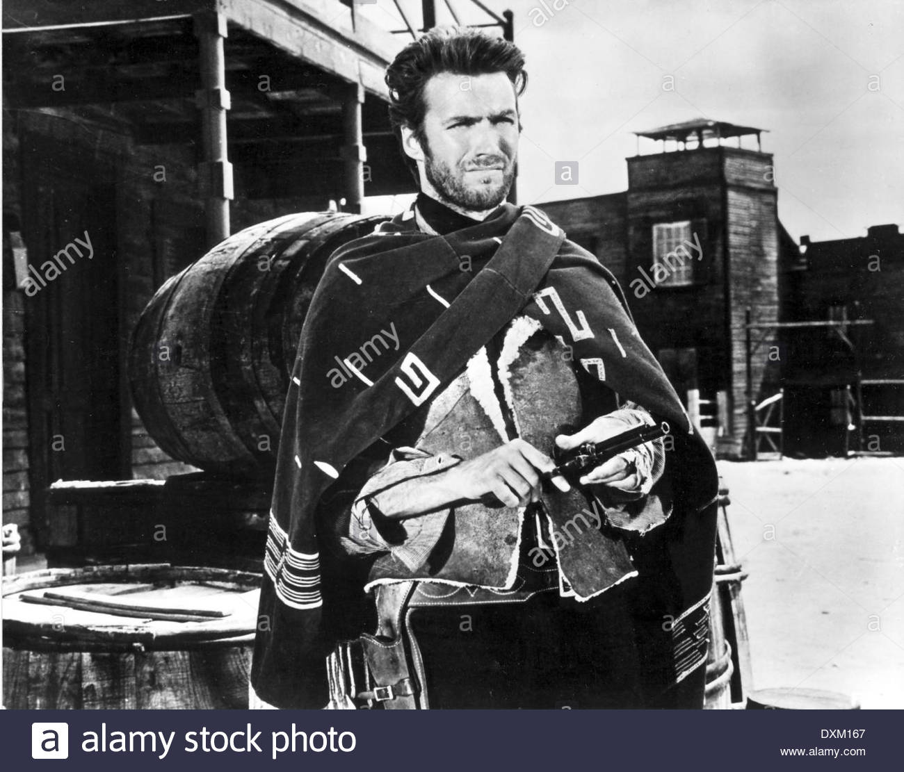 Clint Eastwood Per un pugno di dollari Posters and Photos 21984 | Movie