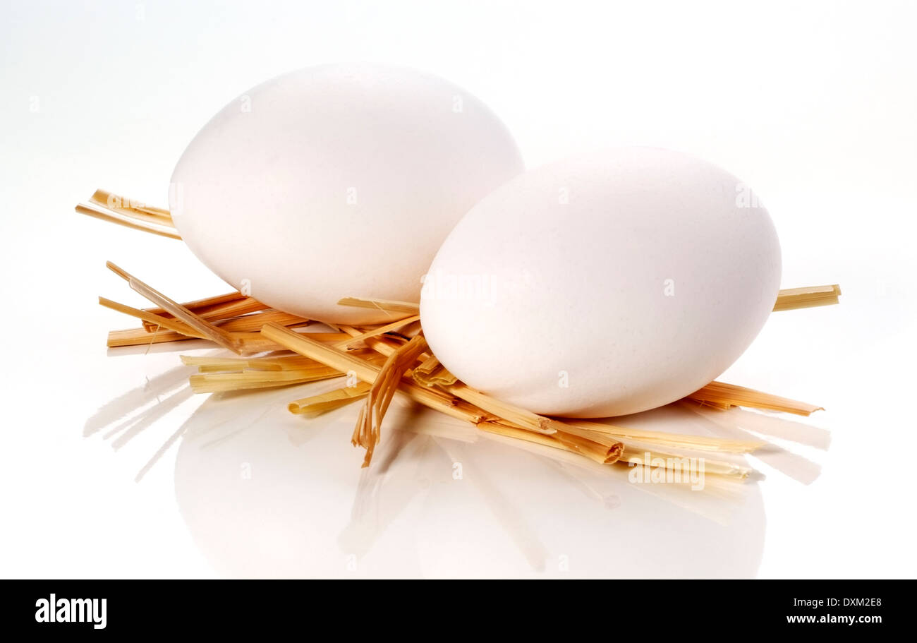 Two eggs hi-res stock photography and images - Alamy