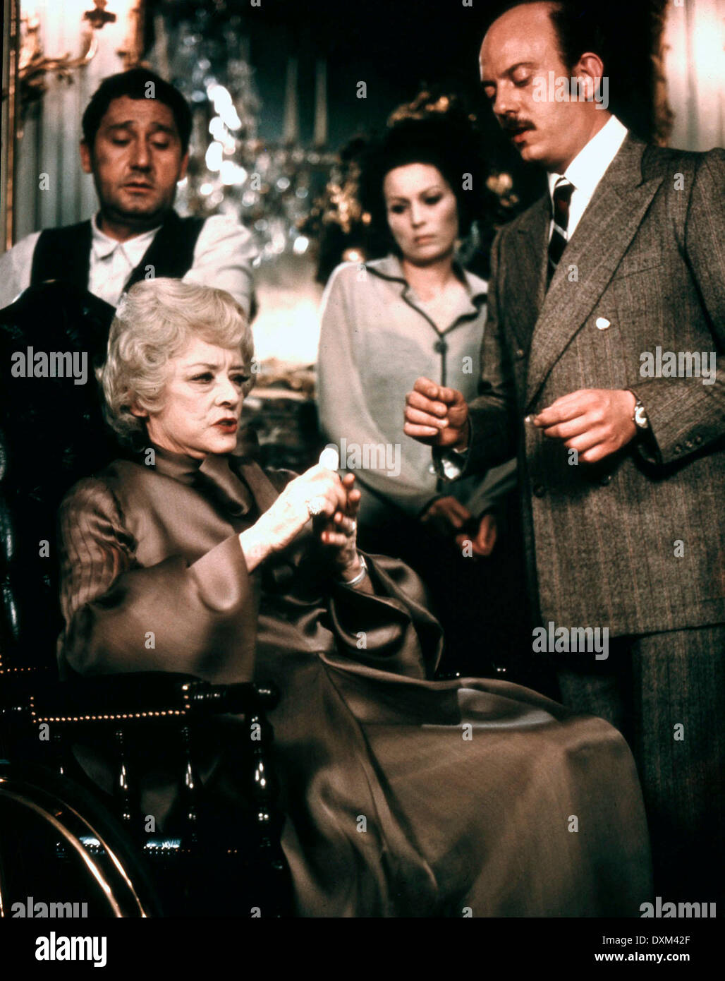 LO SCOPONE SCIENTIFICO aka THE SCIENTIFIC CARDPLAYER Stock Photo Alamy