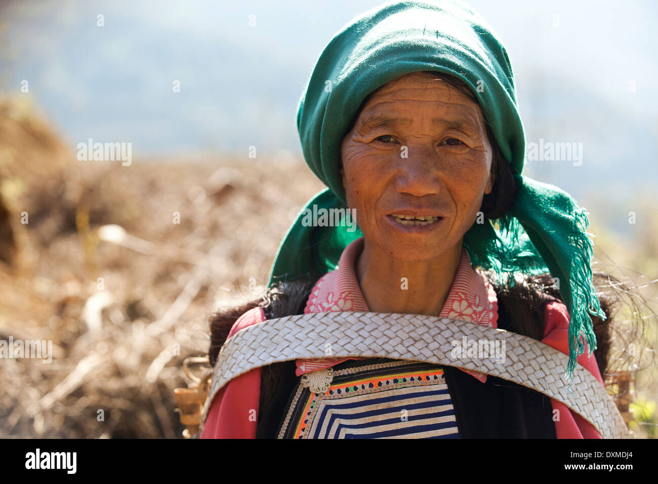 China woman clothing hi-res stock photography and images - Alamy