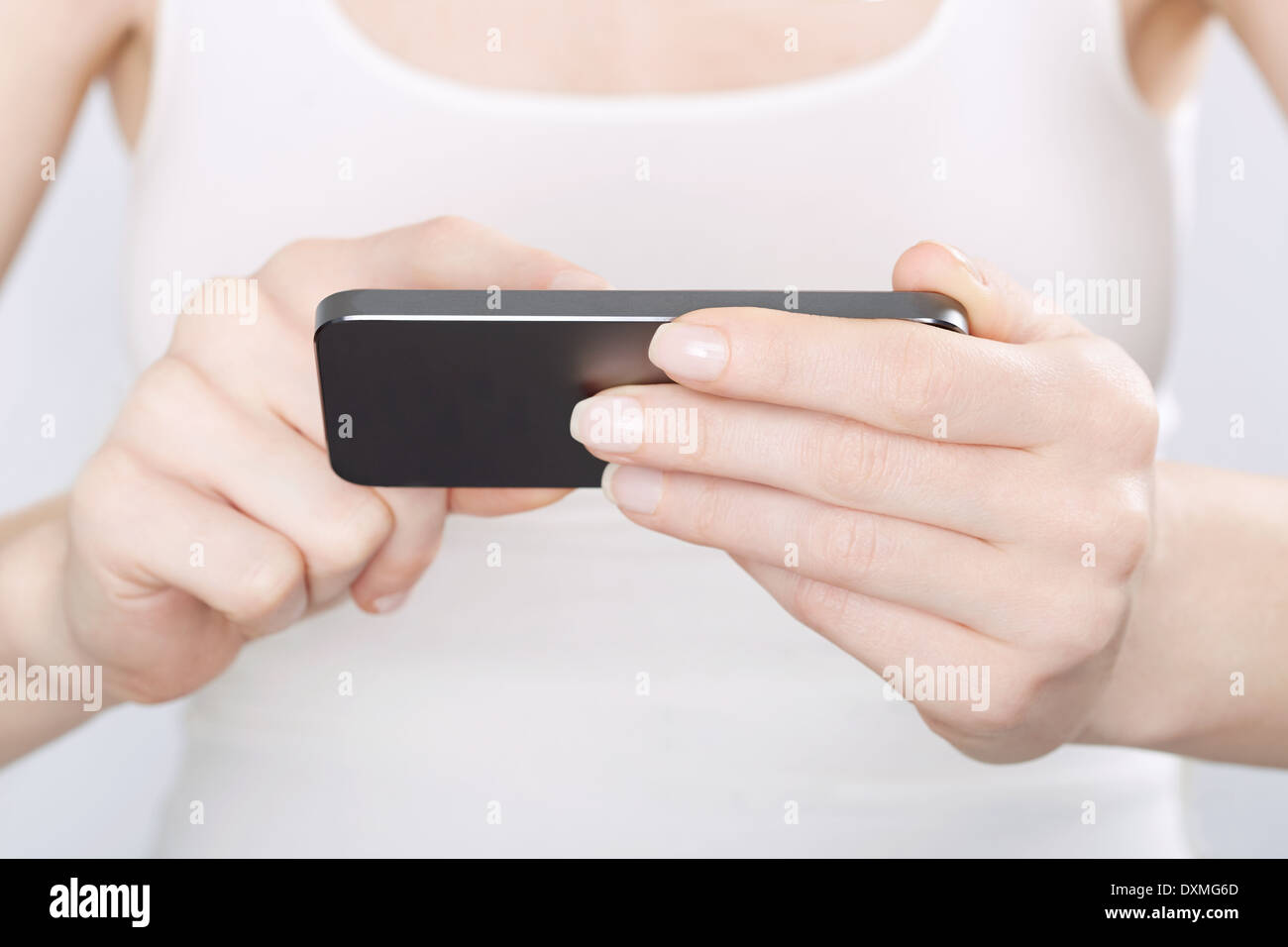 Modern woman using smartphone hi-res stock photography and images - Alamy