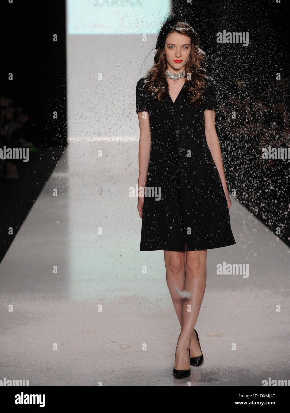 Zarina hi-res stock photography and images - Alamy