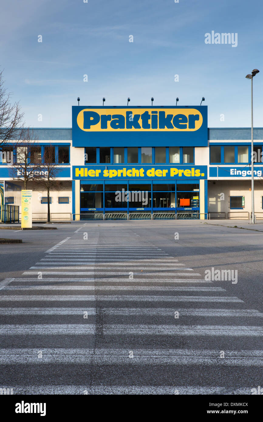 Closed-down Praktiker store in Bielefeld, Germany Stock Photo