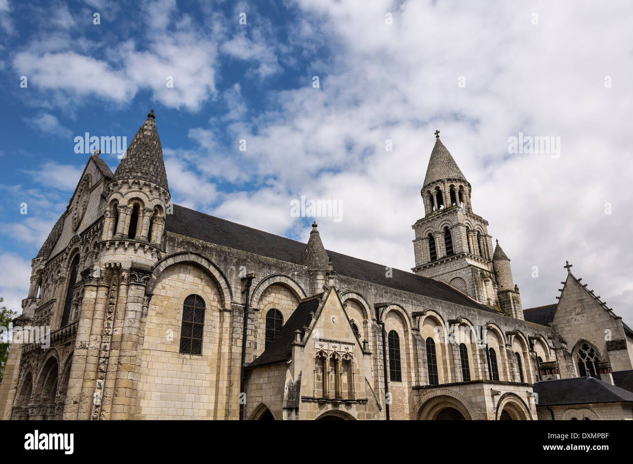 Romanesque cathedral poitiers hi-res stock photography and images - Alamy
