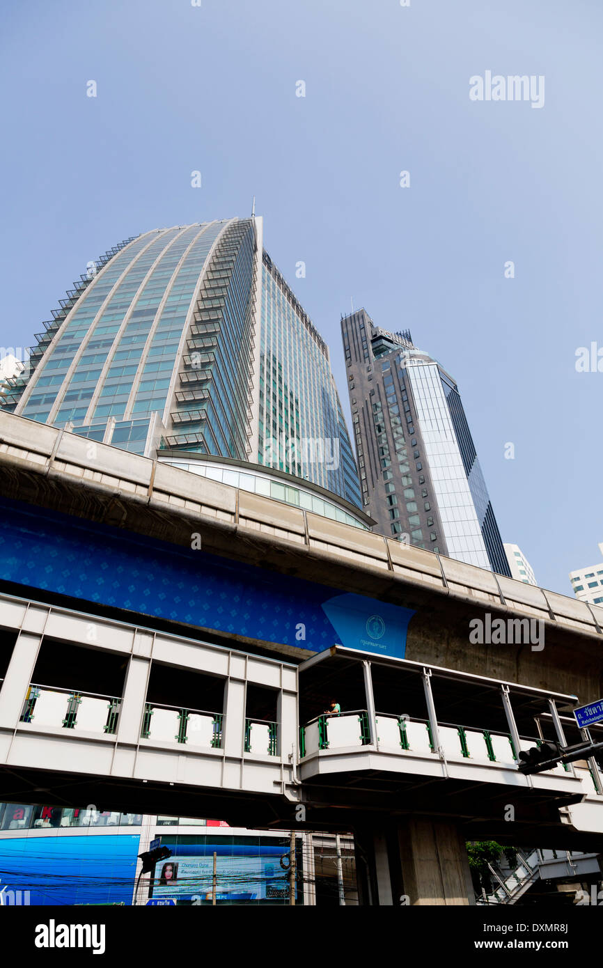 Modern Highrise Building in Bangkok, Thailand Stock Photo - Alamy