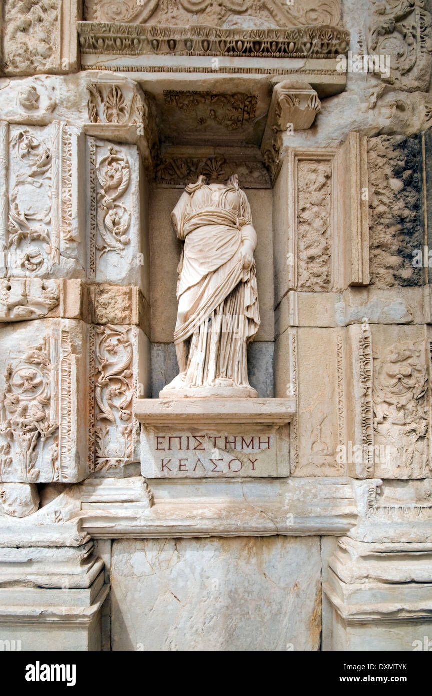 ASIA, Turkey, Ephesus, Library of Celsus (114 AD), statue of Episteme (Knowledge) Stock Photo