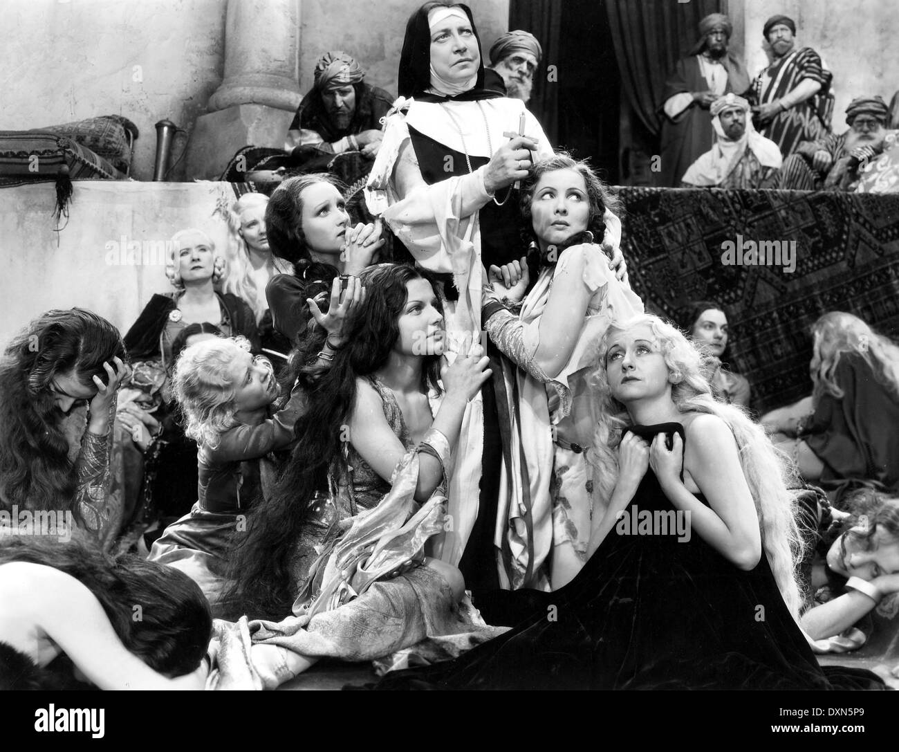 1935 film the crusades hires stock photography and images Alamy